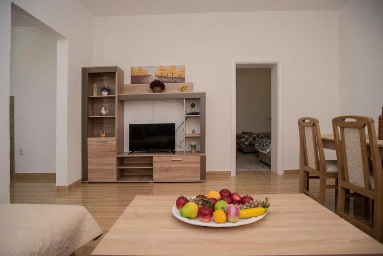 Apartments Phoenix 3 Ivanica Ngoại thất bức ảnh