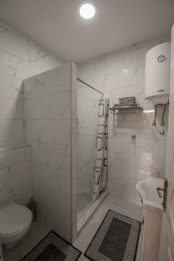 Apartments Phoenix 3 Ivanica Ngoại thất bức ảnh