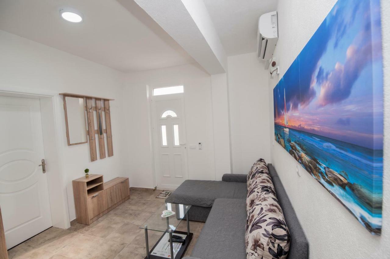 Apartments Phoenix 3 Ivanica Ngoại thất bức ảnh